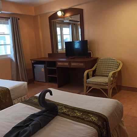 Nid Huahin Hotel Bagian luar foto