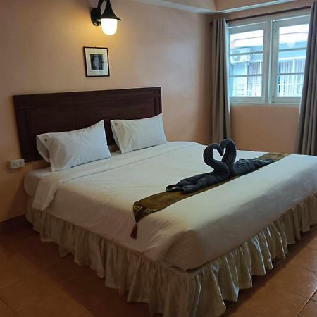 Nid Huahin Hotel Bagian luar foto