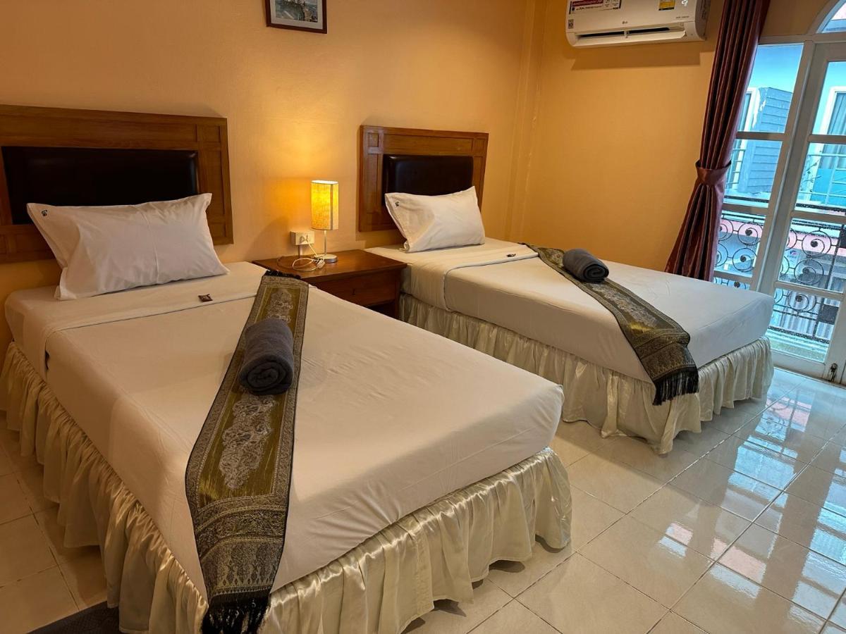 Nid Huahin Hotel Bagian luar foto