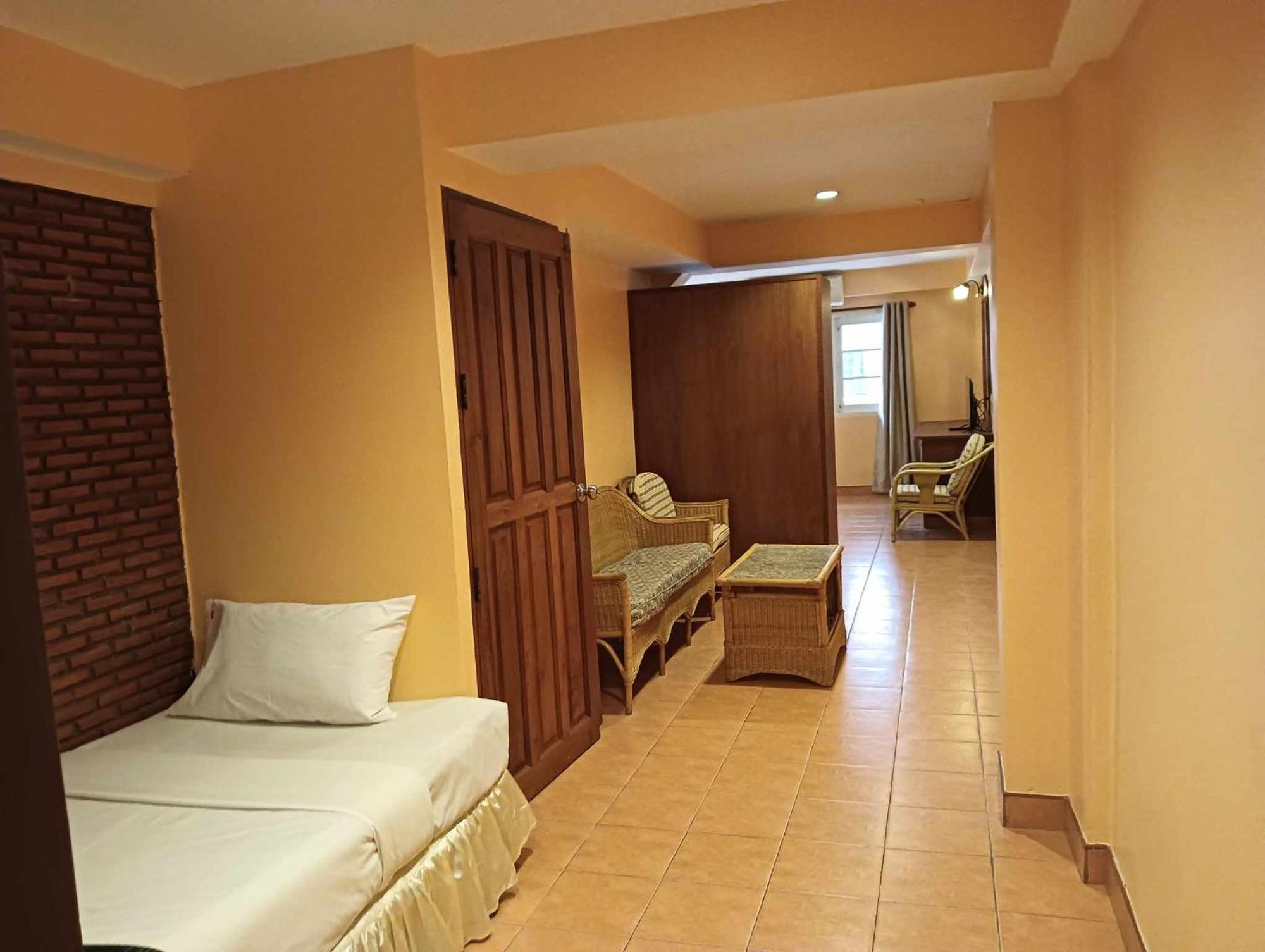Nid Huahin Hotel Bagian luar foto