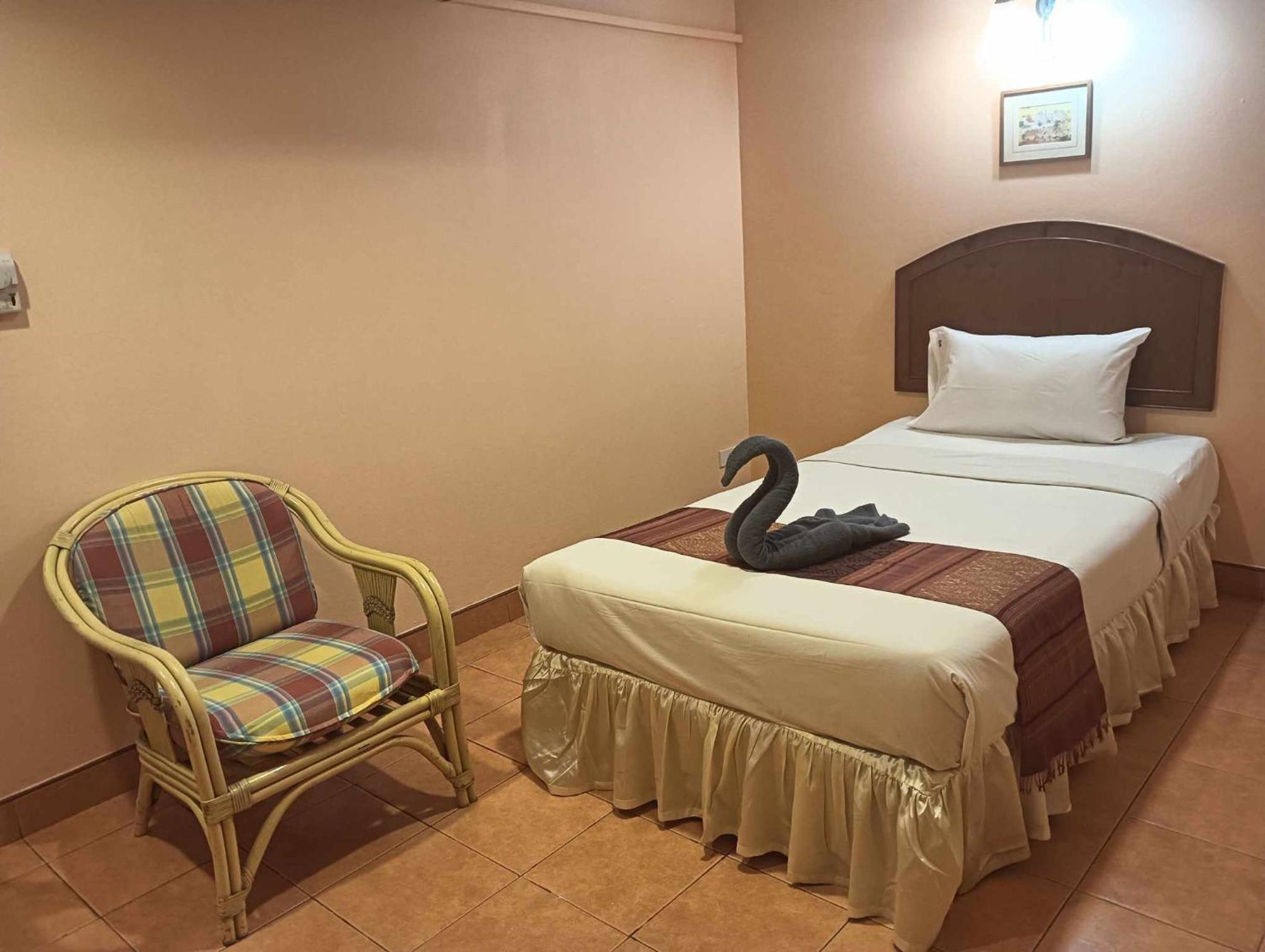 Nid Huahin Hotel Bagian luar foto